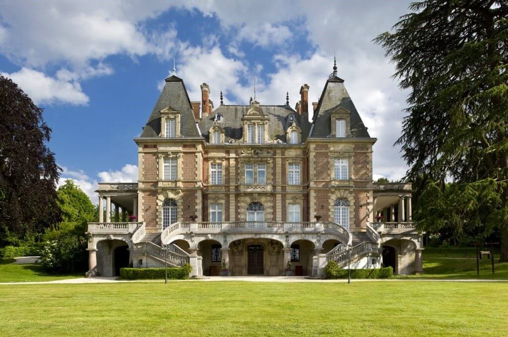 Un château parisien qui offre le meilleur de la ville et de la campagne