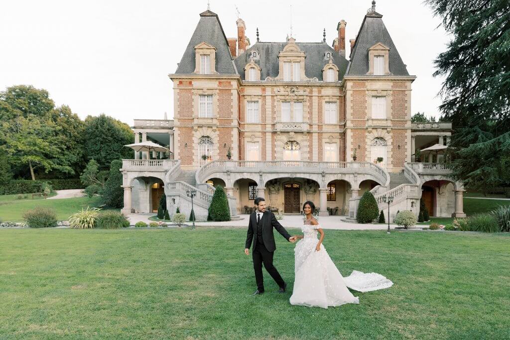 Château, French château, luxury château, historic château, authentic French castle, renovated château, private château, château estate, château lifestyle, château in France, countryside château, castle in France, château near Paris, destination château, château wedding venue, luxury wedding in France, fairytale château wedding, destination wedding château, romantic wedding venue, exclusive château events, château for events, stay at a château, château accommodation, château hotel, luxury château stay, château B&B, rent a château, château holiday rental, château experience, gourmet château dining, wine tasting château, French wine experience, château picnic, château cuisine, French gastronomy, French heritage site, cultural château, château art, history château, château restoration, château gardens, formal French garden, château grounds, outdoor château, luxury French travel, château escape, French luxury destination, live like royalty, luxury retreat France, corporate retreat château, team building château, château for business events, film shoot château, château photo location, luxury château rental